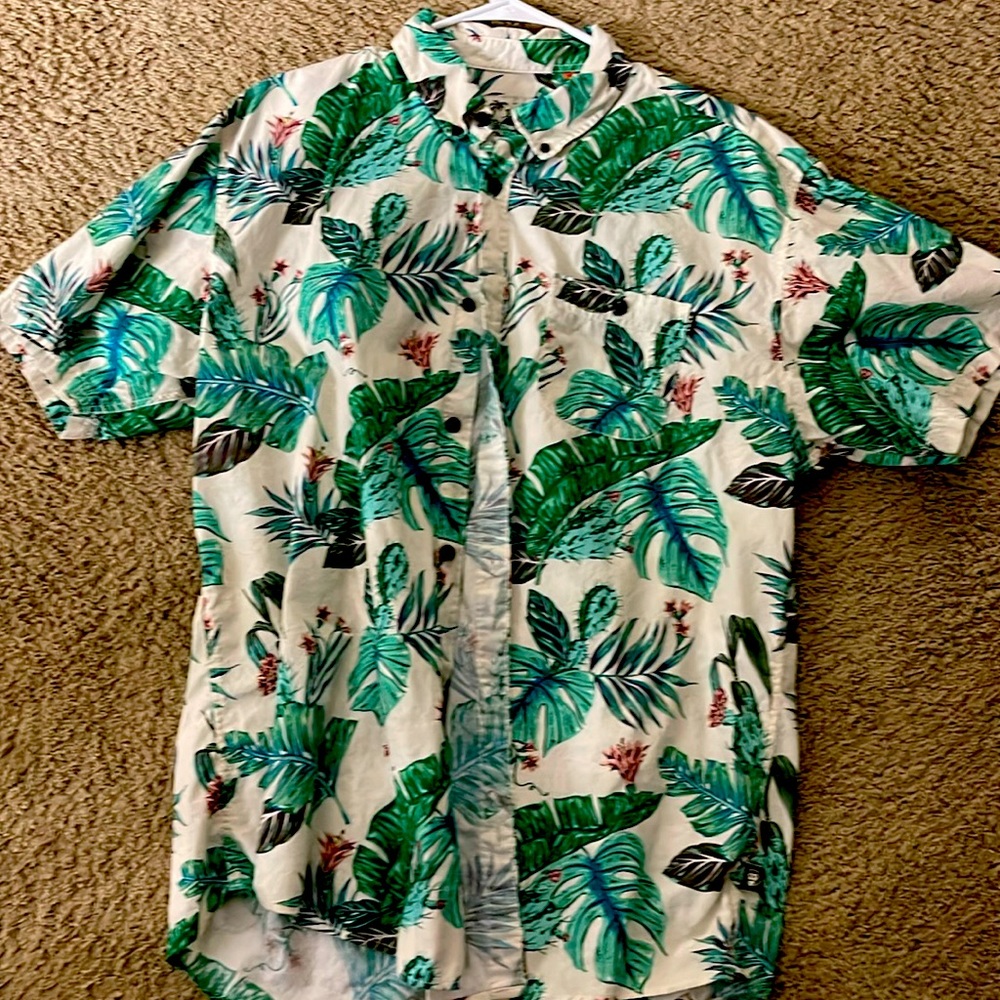 Men’s howler brothers Mansfield, short sleeve floral shirt, size XL